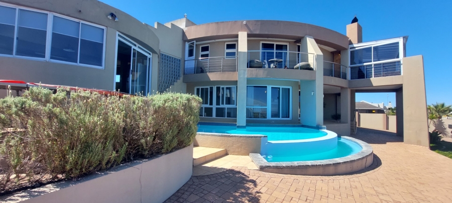 5 Bedroom Property for Sale in Myburgh Park Western Cape